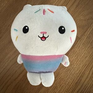 Gabbys Dollhouse 8-inch cakey catTall Purr-ific Plush Toy